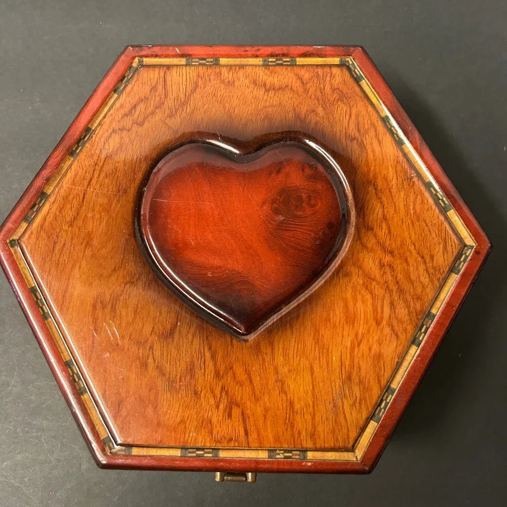 Vintage Music Jewelry Box Inlaid Heart Hexagon Hinged Lid with Mirror 8.5x7.5x3